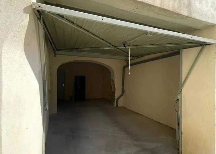 Centre 2 Et Garage * Béziers